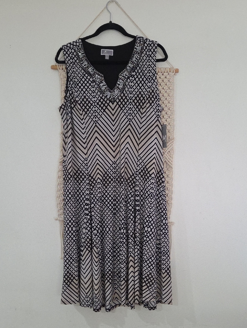 JM Collection Black & Cream Beaded V-Neck Midi Dress